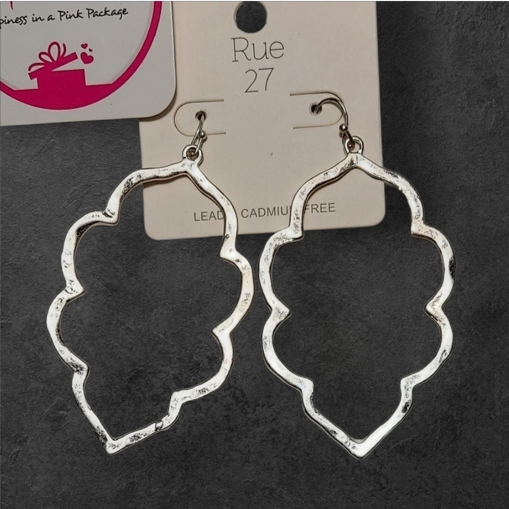NWT Rue 27 For NADINE WEST Silver Hammered Frame Earrings ~2 1/2"